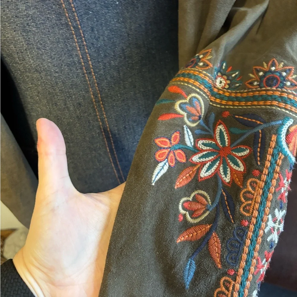 Johnny Was Suede Embroidered Boho Duster - Picture 3 of 9